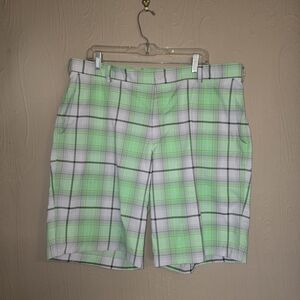 Nike Dri Fit Golf Shorts Mens 38 Green Plaid Lightweight Stretch  Casual